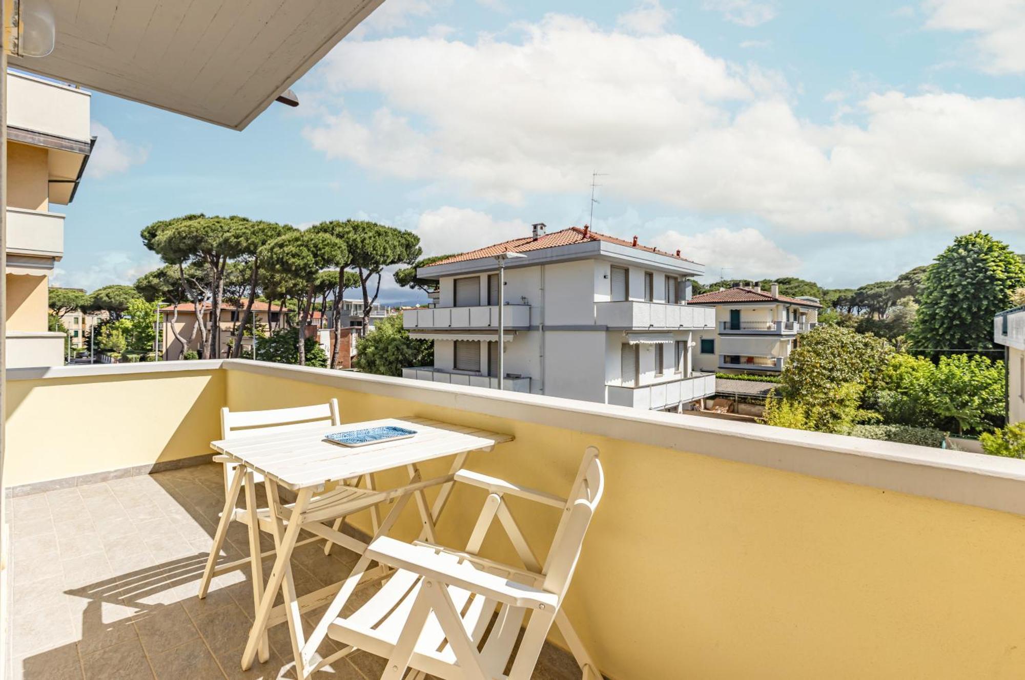 Comfy Apartment With Private Parking Near The Beach! Viareggio Esterno foto